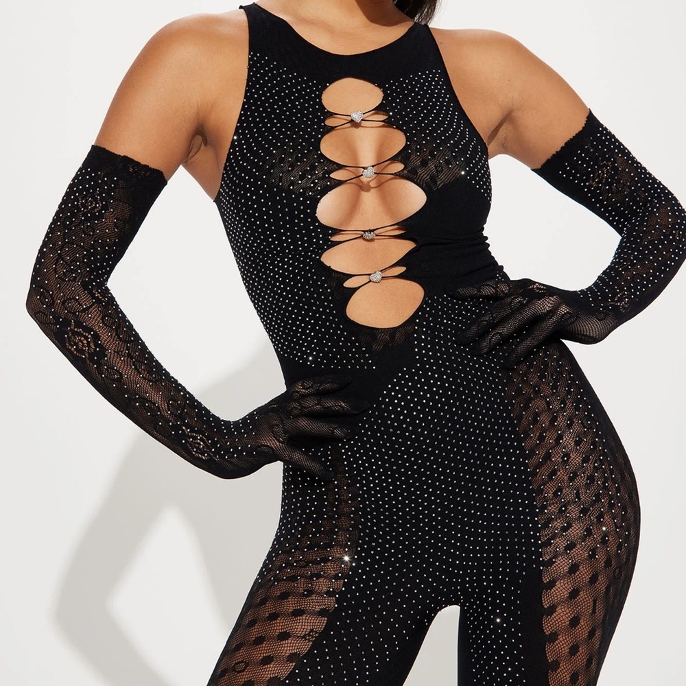 Fashion nova jumpsuit